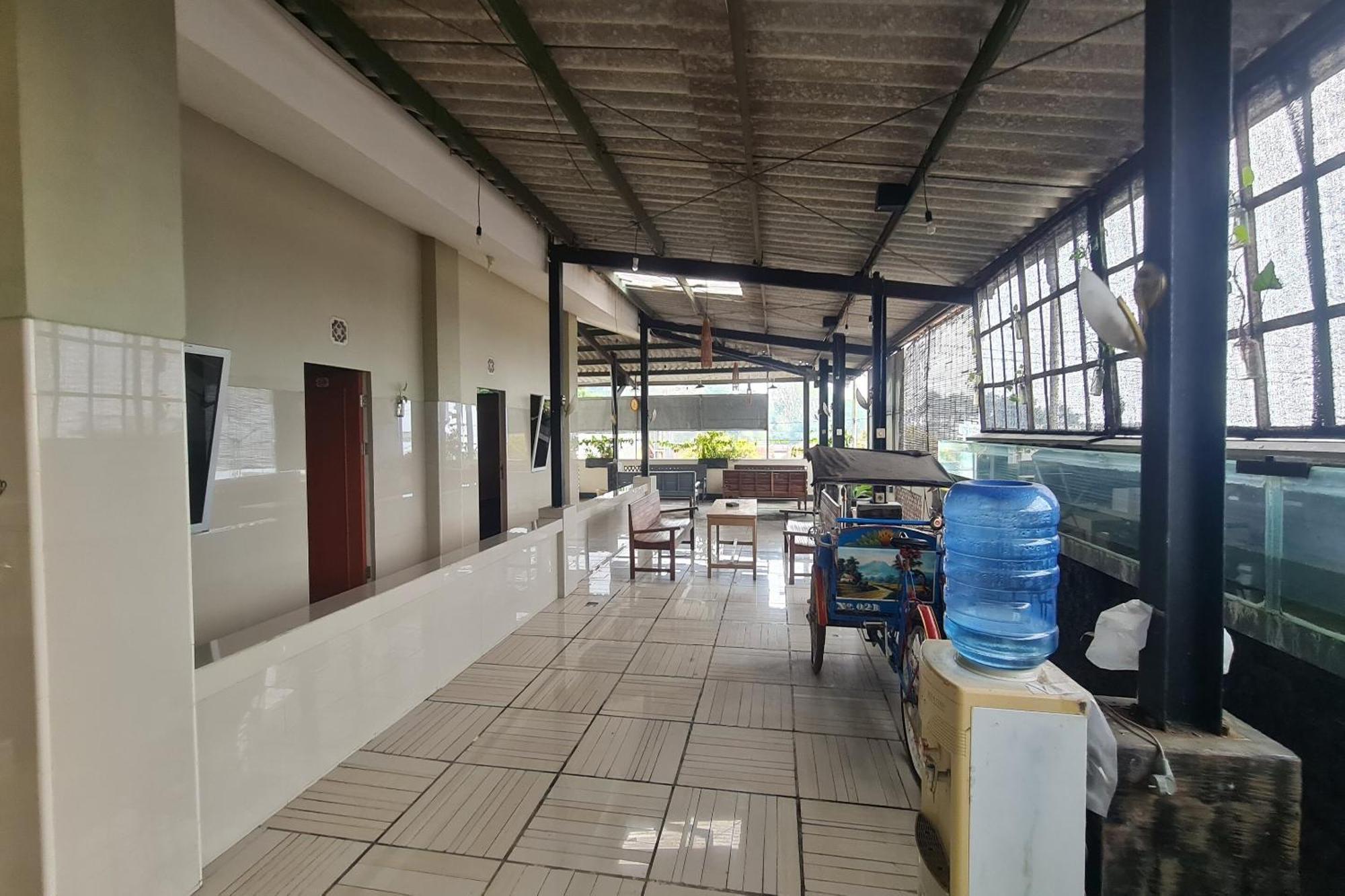 Capital O 93250 Hotel Tirta Kencana 2 Baturaden Banyumas 외부 사진